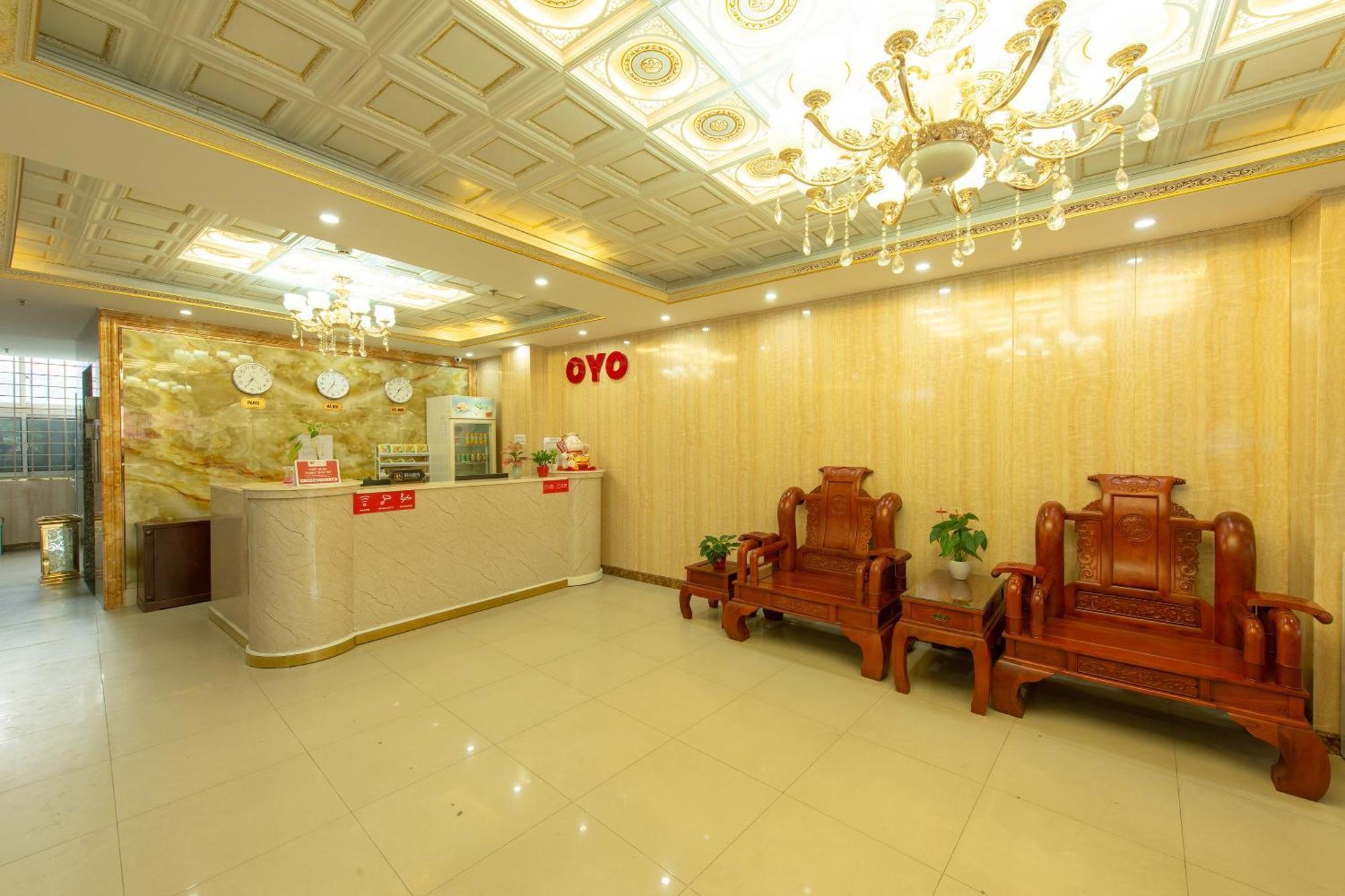 Capital O 417 Truong Son Hotel Hanoï Extérieur photo