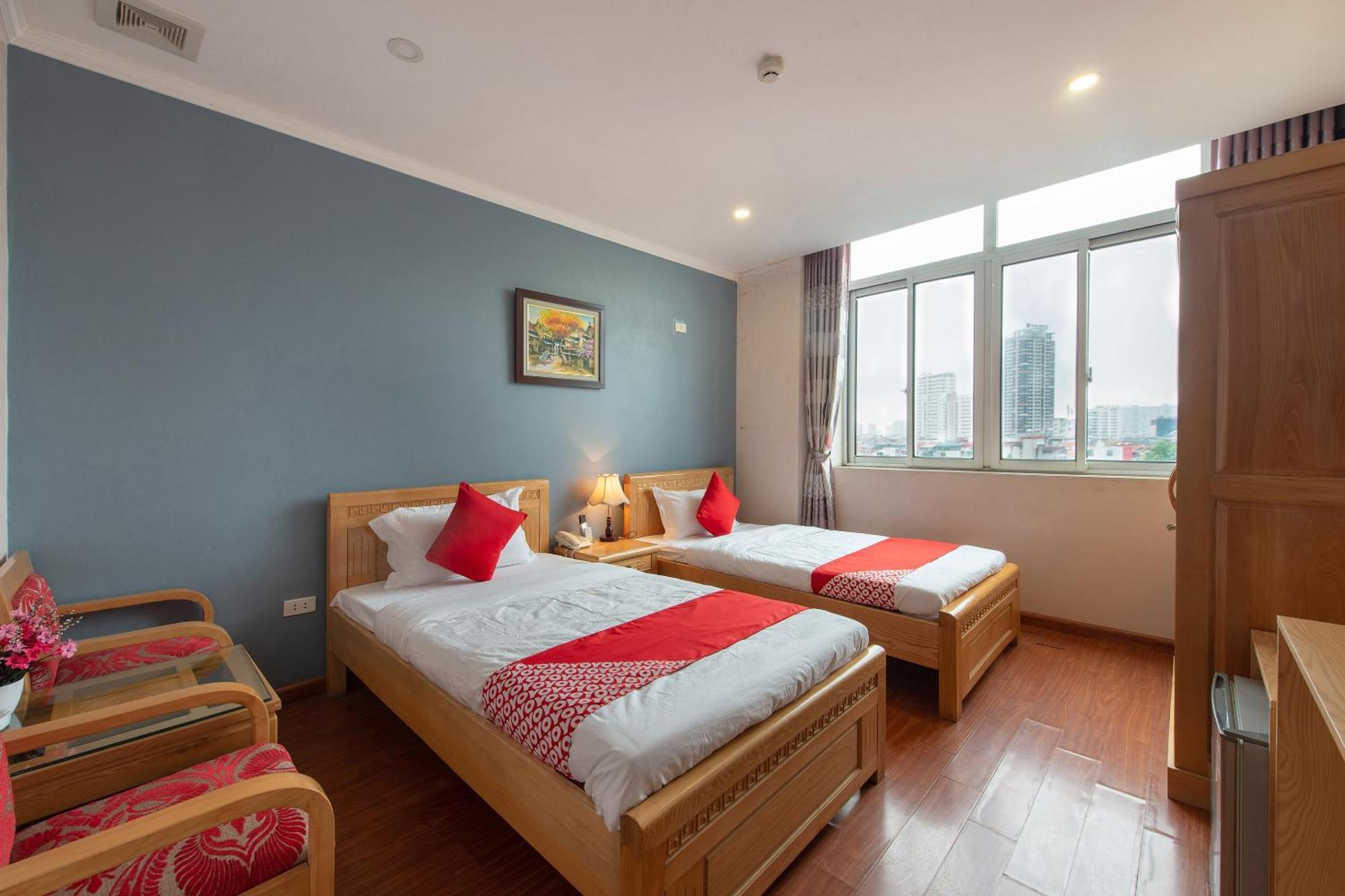 Capital O 417 Truong Son Hotel Hanoï Extérieur photo