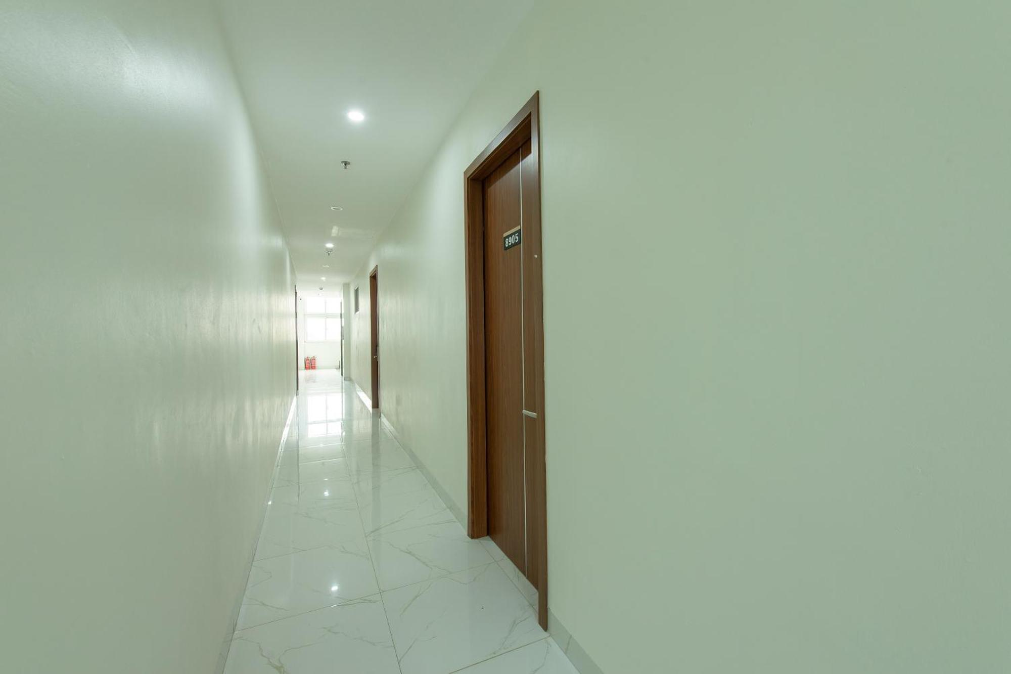 Capital O 417 Truong Son Hotel Hanoï Extérieur photo