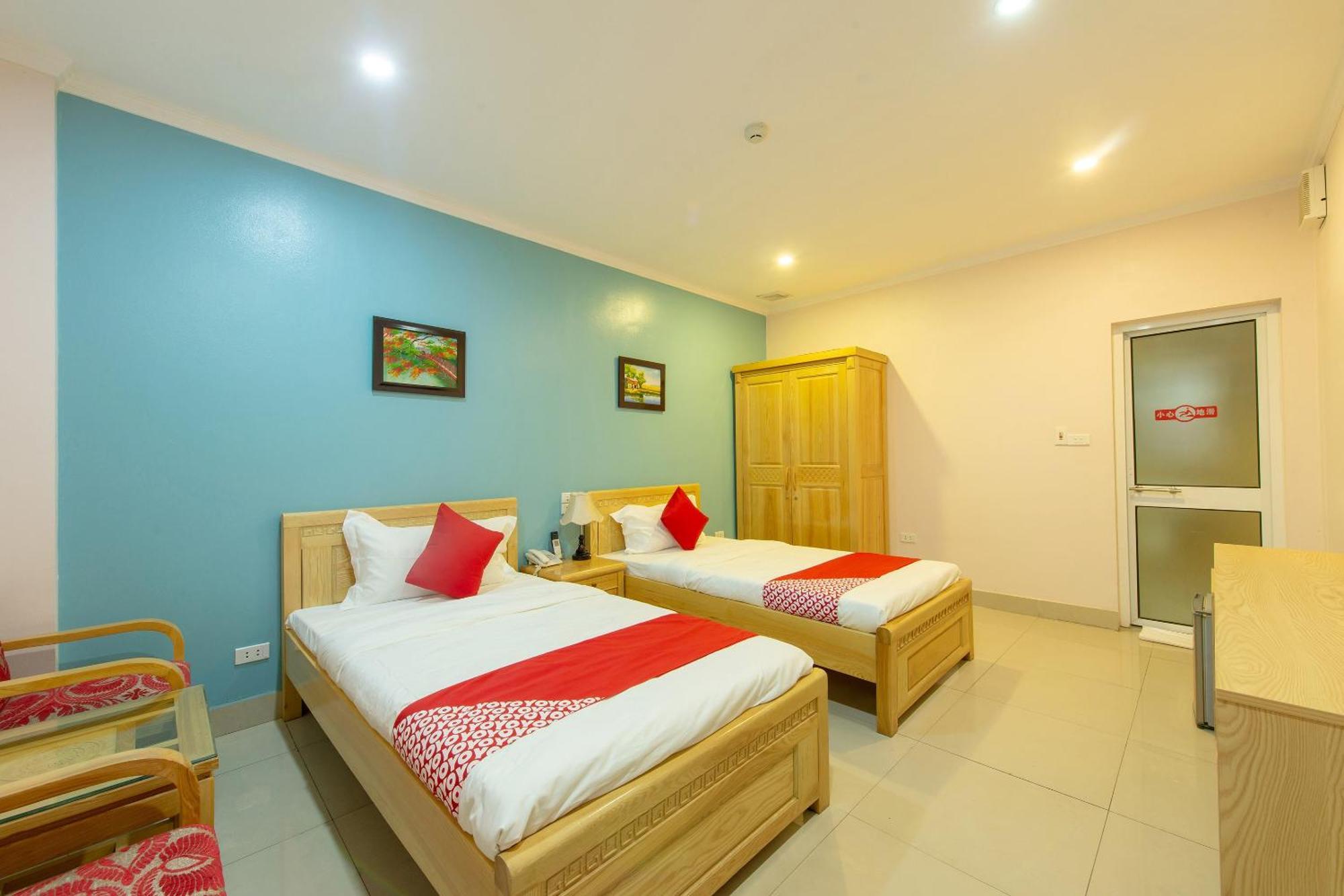 Capital O 417 Truong Son Hotel Hanoï Extérieur photo