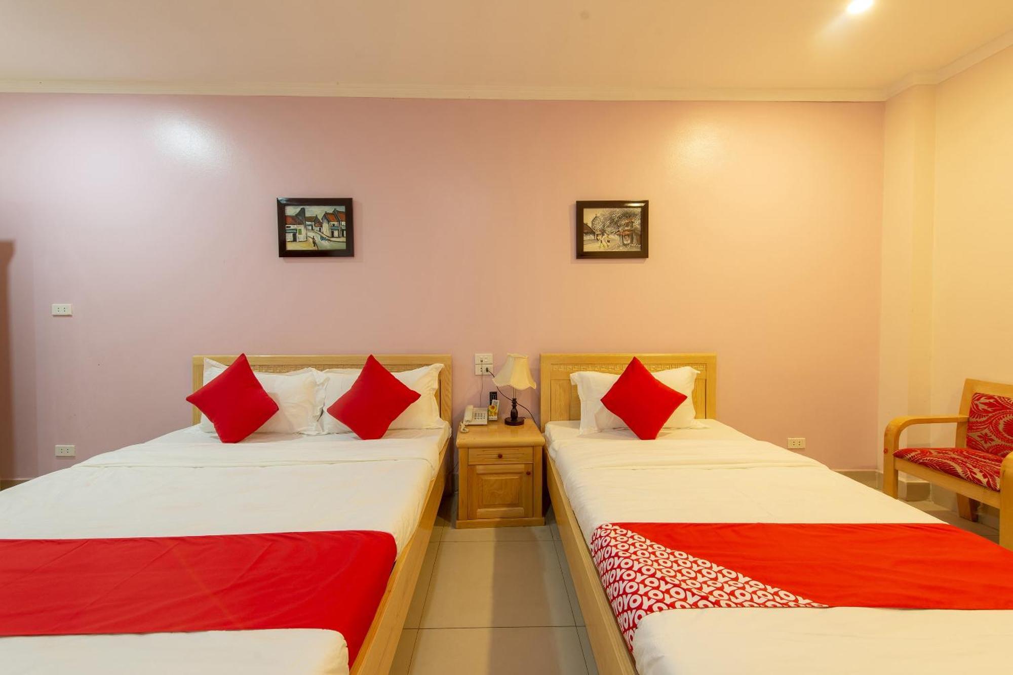 Capital O 417 Truong Son Hotel Hanoï Extérieur photo