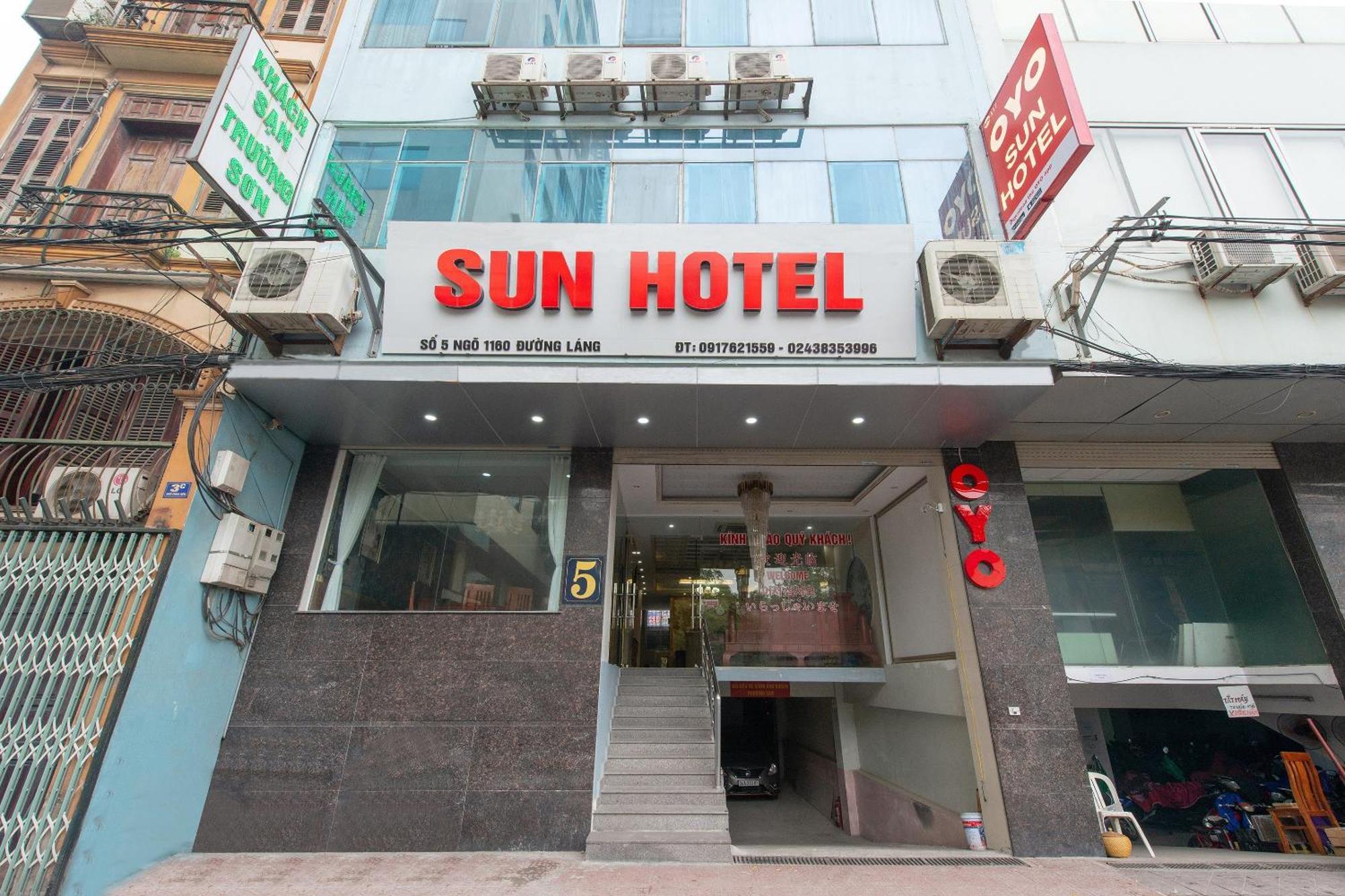 Capital O 417 Truong Son Hotel Hanoï Extérieur photo