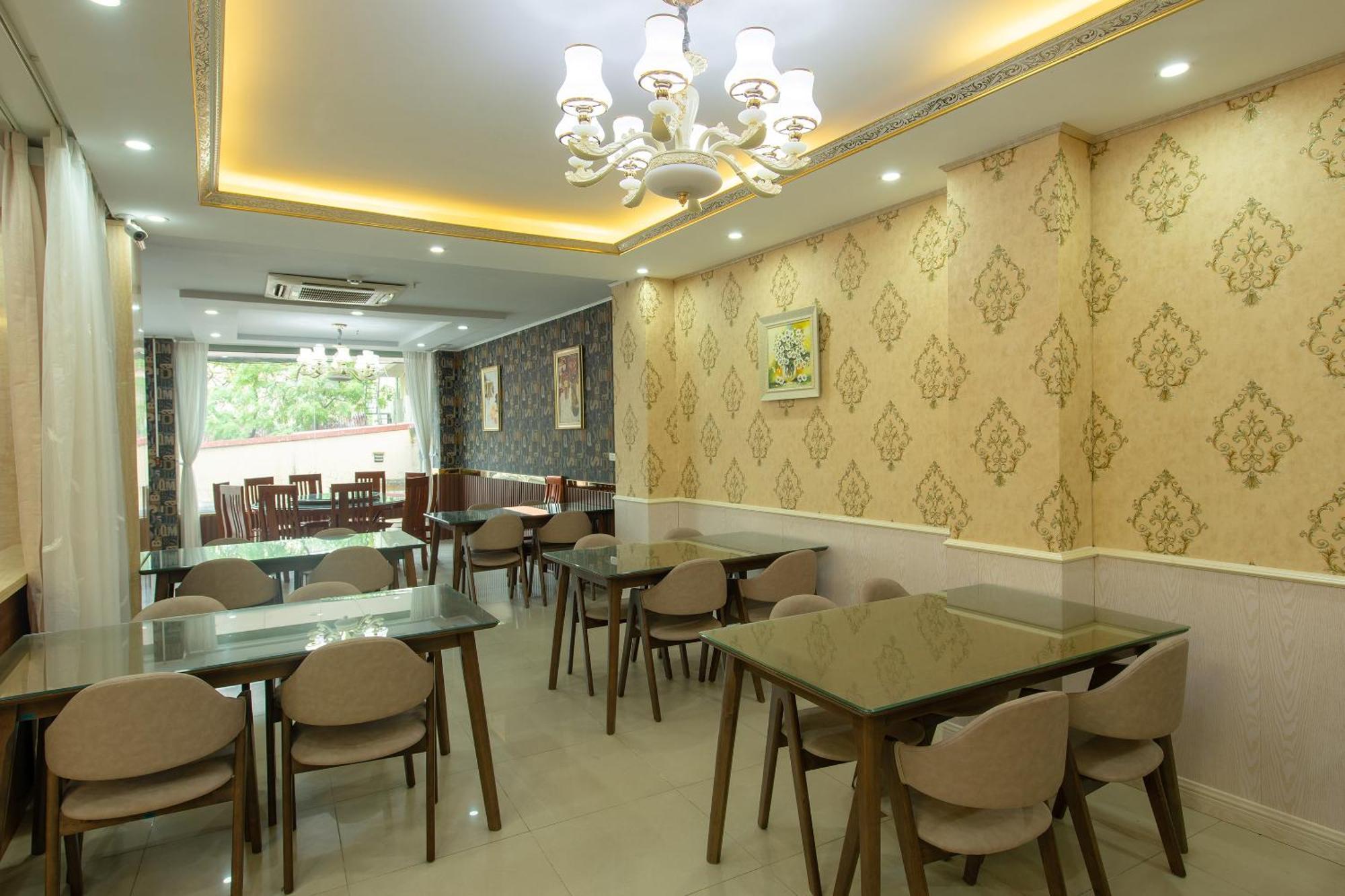 Capital O 417 Truong Son Hotel Hanoï Extérieur photo
